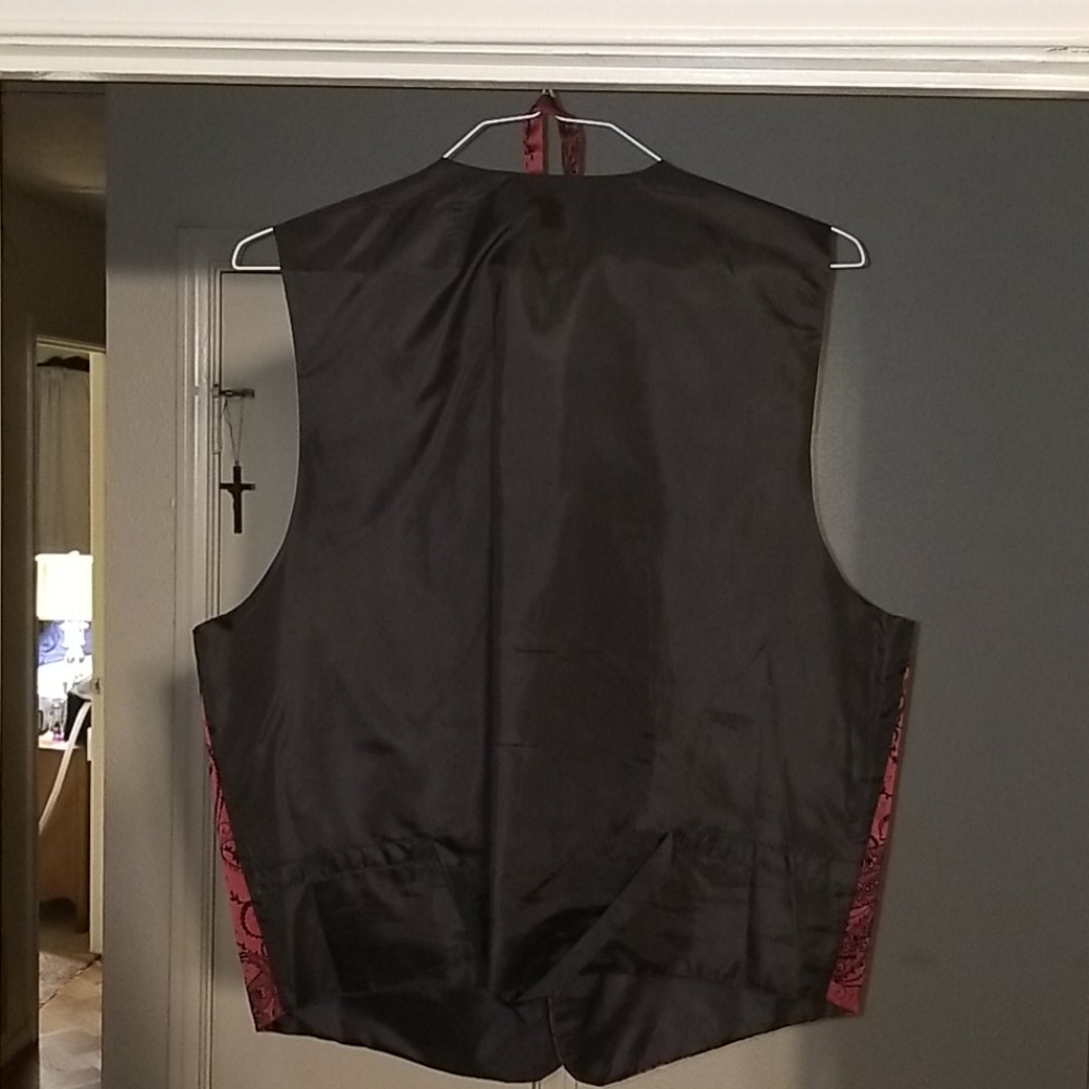 PRE-TIED BOWTIE & VEST - Picture 4 of 6